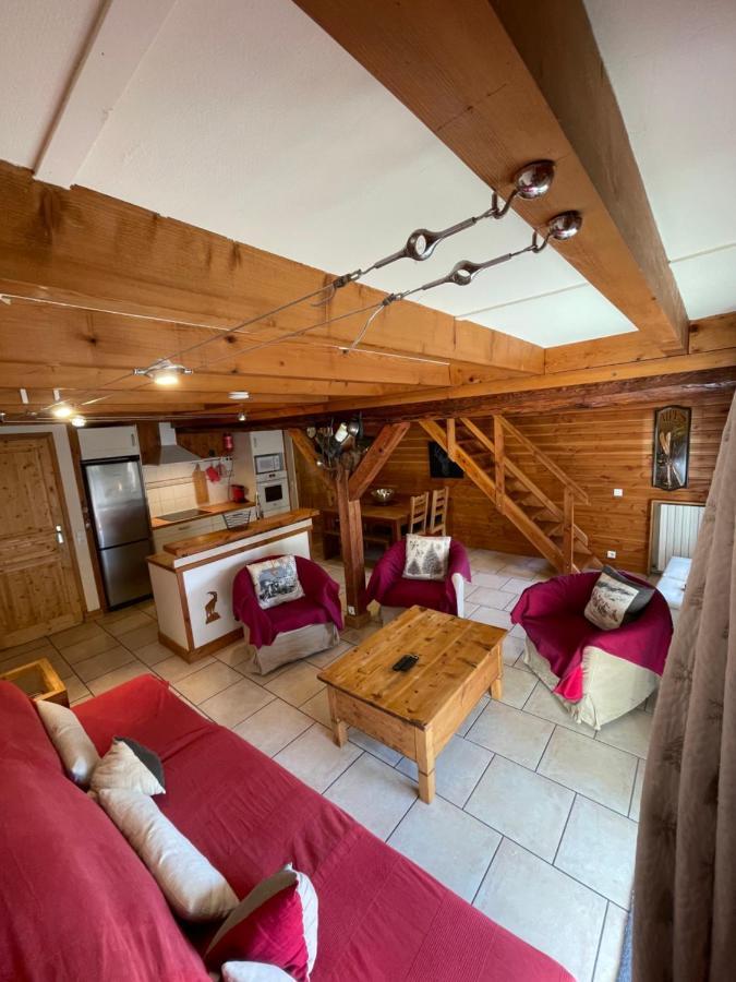 Le Chal Heureux Bel Appartement Dans Vieille Ferme De Montagne Renovee Les Orres Εξωτερικό φωτογραφία
